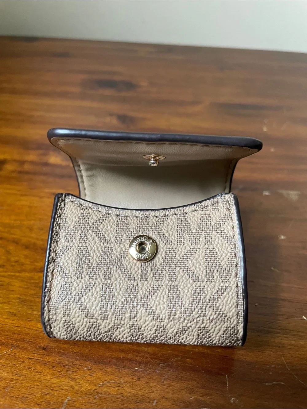MK AirPod Pros Case